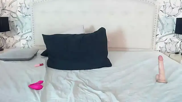 Venusandrea29 webcam