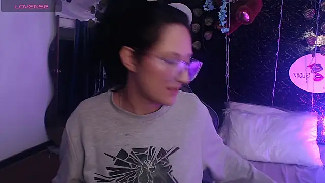 eyes_moonn webcam
