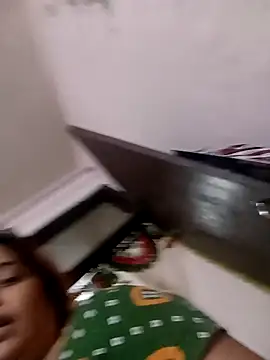 Trisha_71 webcam