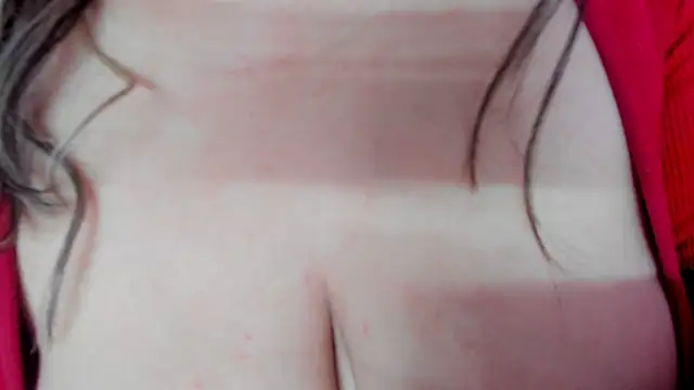 ScarletBigTitties webcam