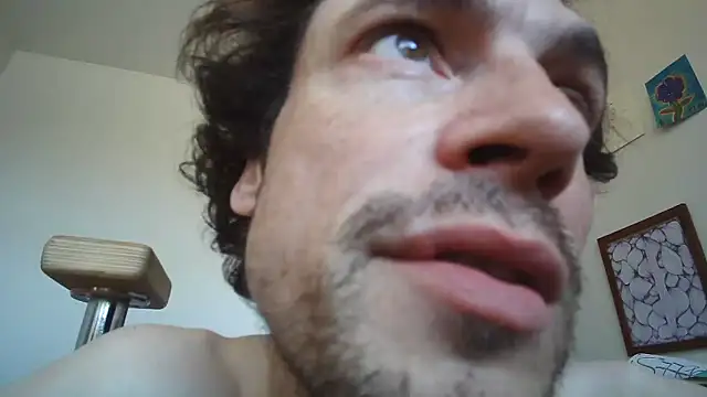 JohnnyMoves webcam