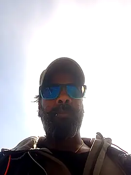 frenchblackc31 webcam