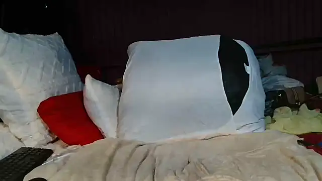 Bustyboobs02xx webcam
