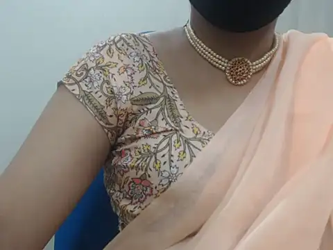 Lovely_Siri_23 webcam