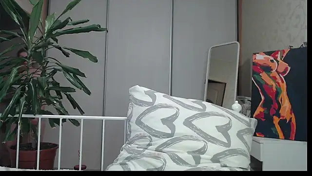 ShyEvaa webcam
