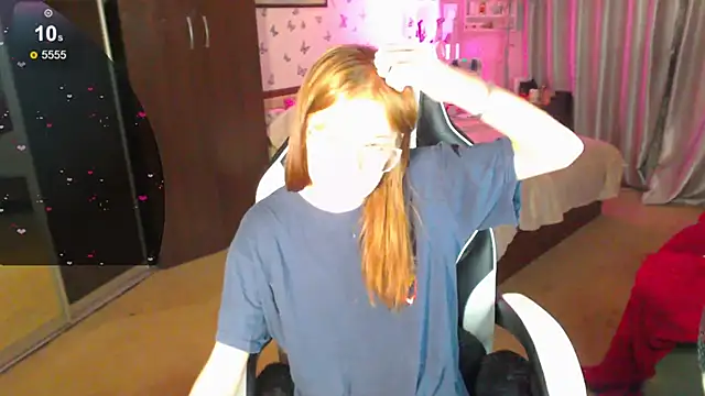 Kira_honeyy webcam