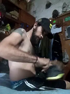 hairy_mannn webcam