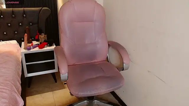 Lolagolden1 webcam