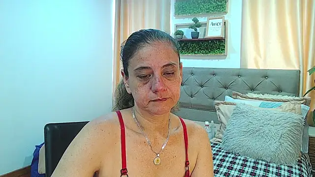 sasi_luna webcam