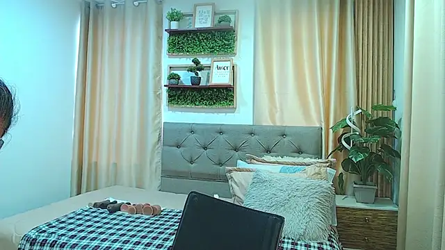 sasi_luna webcam