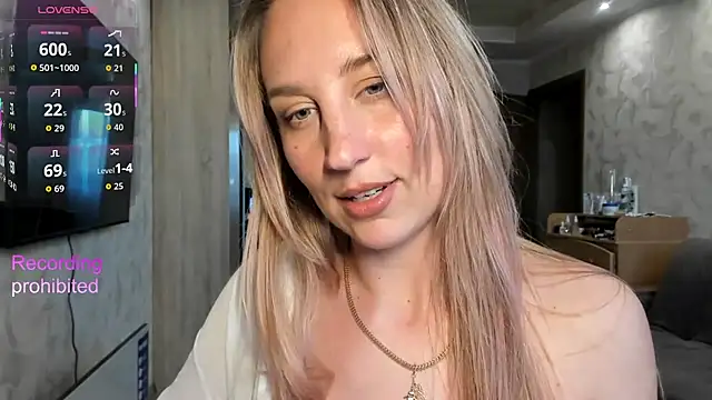 lady_Nati webcam