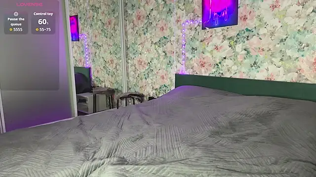 LizzyMooore webcam