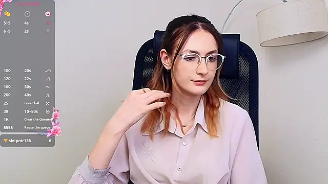 LoraLanett webcam