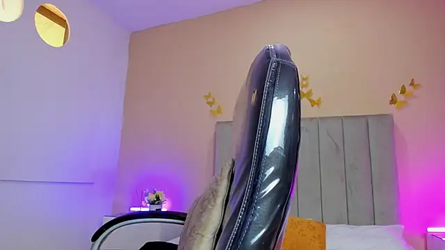 Nascary_Fox webcam