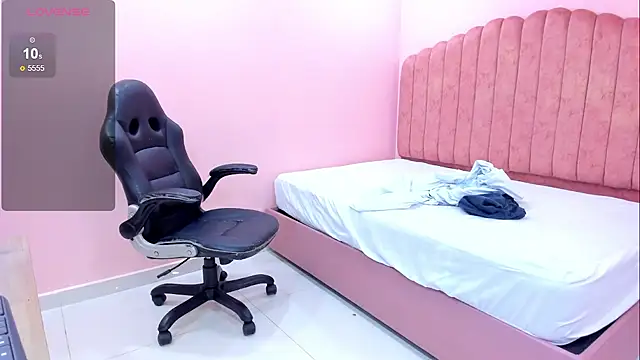 lilaa_sky webcam