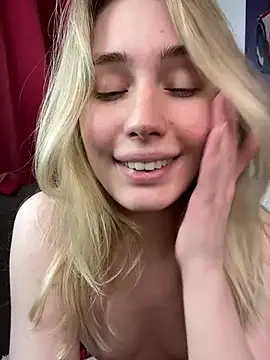 LovelyMiu Live Webcam on Stripchat