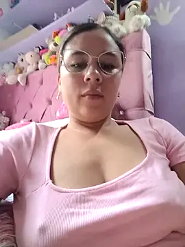 Webcam Model (selena_gomez2) is live