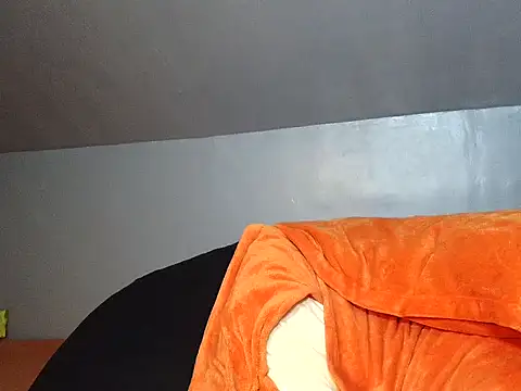 Chillntalkmami webcam