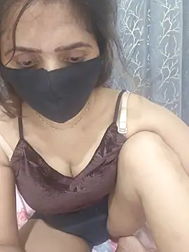 Aarti909090 webcam