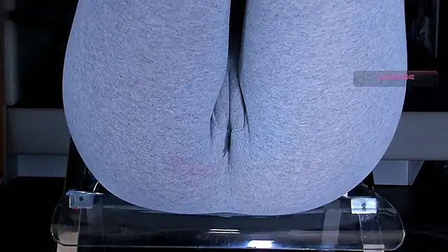 Cameltoe_squirt_inPants webcam
