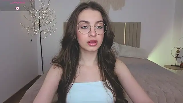 Real_cutie1 webcam