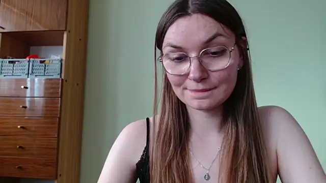 LooveELLYx webcam