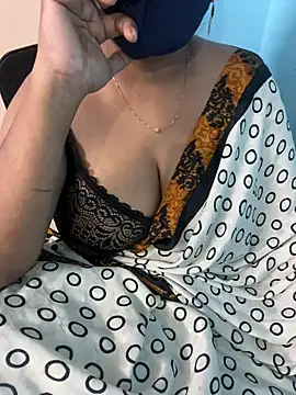 Webcam Model (sajeetha)  is live.Free join now!