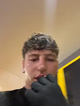 ARON_LUXX webcam