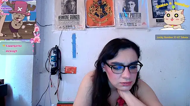 Ellaa_honey webcam