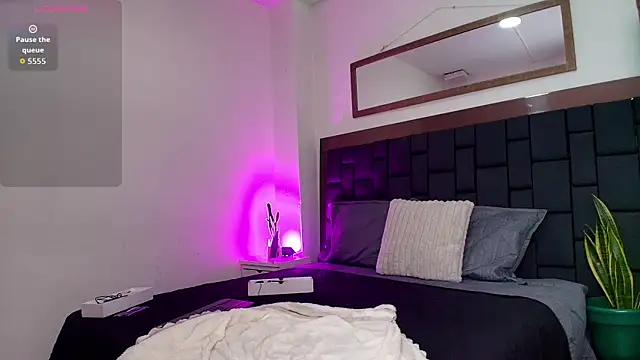 CamiilaReyes webcam