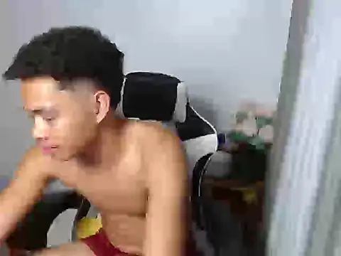 curlyasian_njxx (M twink) - public cum show