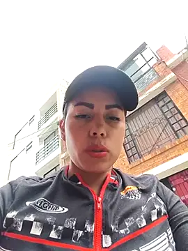 _andrea30 Live Webcam on Stripchat