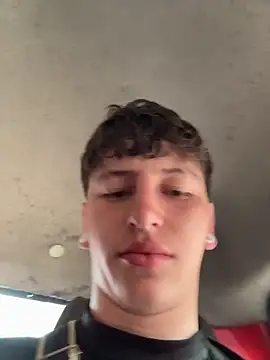 aron_luxx (M twink) - LET'S GO TO THE GYM WITHOUT UNDERWEAR
