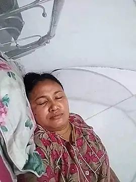 Rashi_bhabi webcam