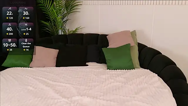 Lilly_Eyes webcam