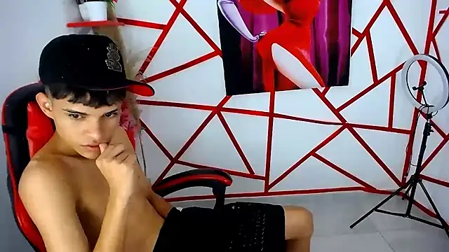 chris_evans77 webcam