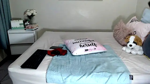 FitSelina66 webcam