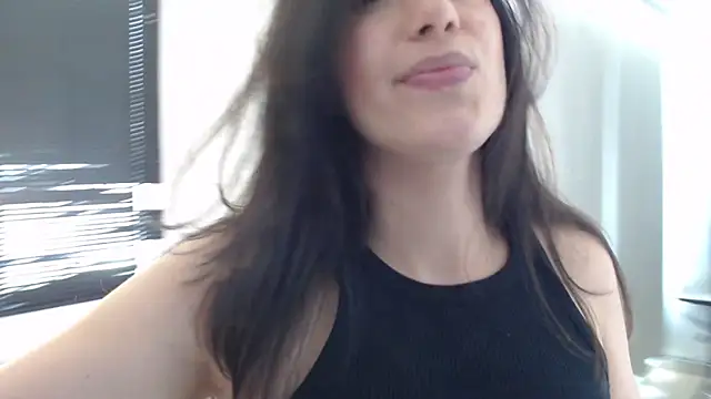 MIYESSI webcam