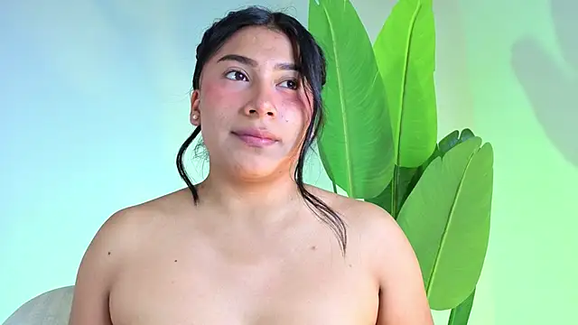 linnagardenia (F young) - I kiss you and caress your body