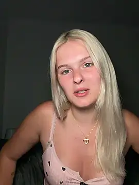 Allylove03 from StripChat is Freechat