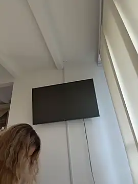 amanda-medrano1 (F young) - Play my boobs