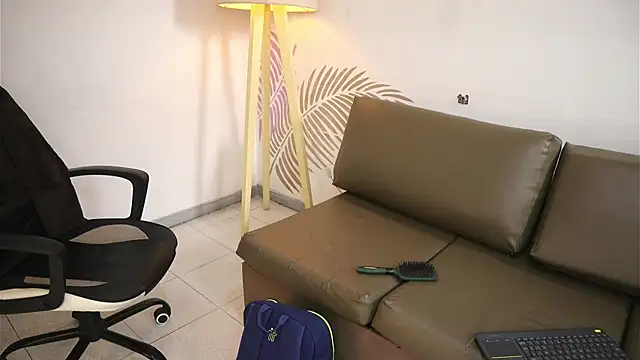 isabelle_lane (F teen) - 😛 Blowjob tease