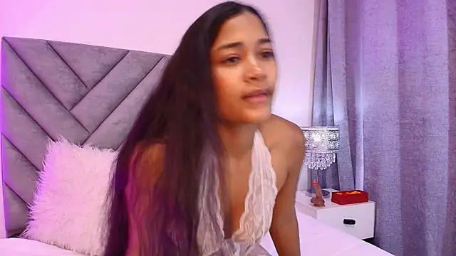 luna_queen7 (Ask my age) - oil and hands over my big  boobs ✨