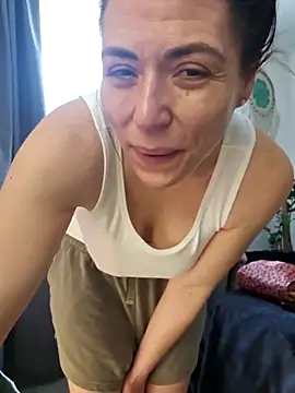 ellie-elizabeth (F milf) - DOmi On my Clit + Control me 🎁