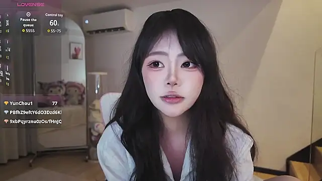 Jolie-22 webcam