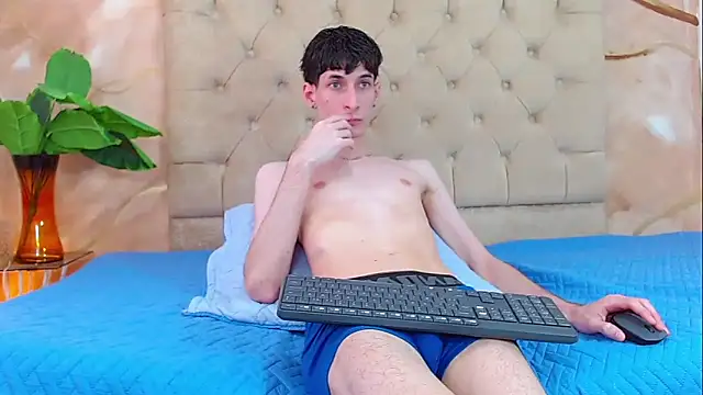 Luke_Carter webcam