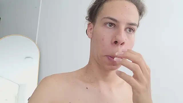 grey___27 webcam