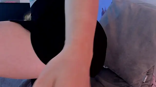 Charlotte11-11 webcam