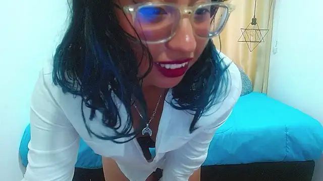 Violet_2003 webcam