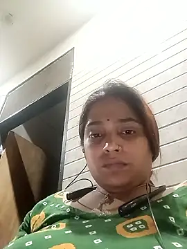 Trisha_71 webcam